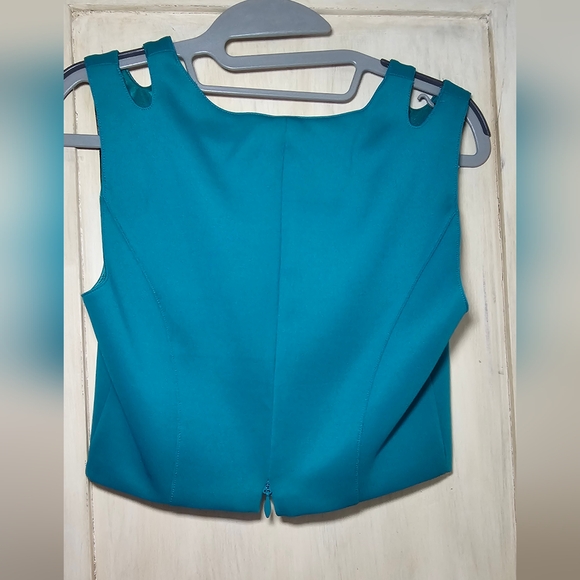 Bebe solid teal crop top size S - Picture 2 of 4